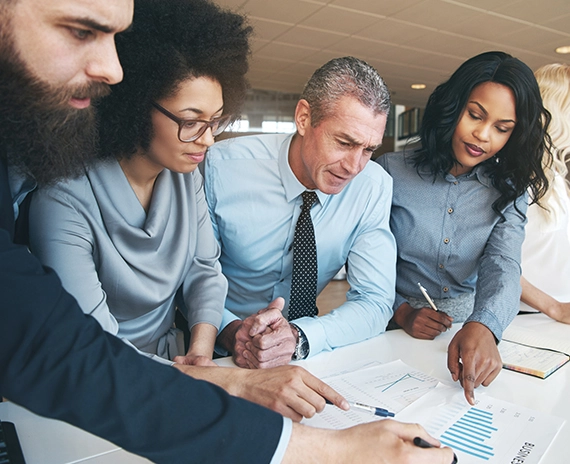 Unlock the power of behavioral intelligence to become a more effective leader in Calgary. Discover practical business coaching strategies to enhance team performance and decision-making.